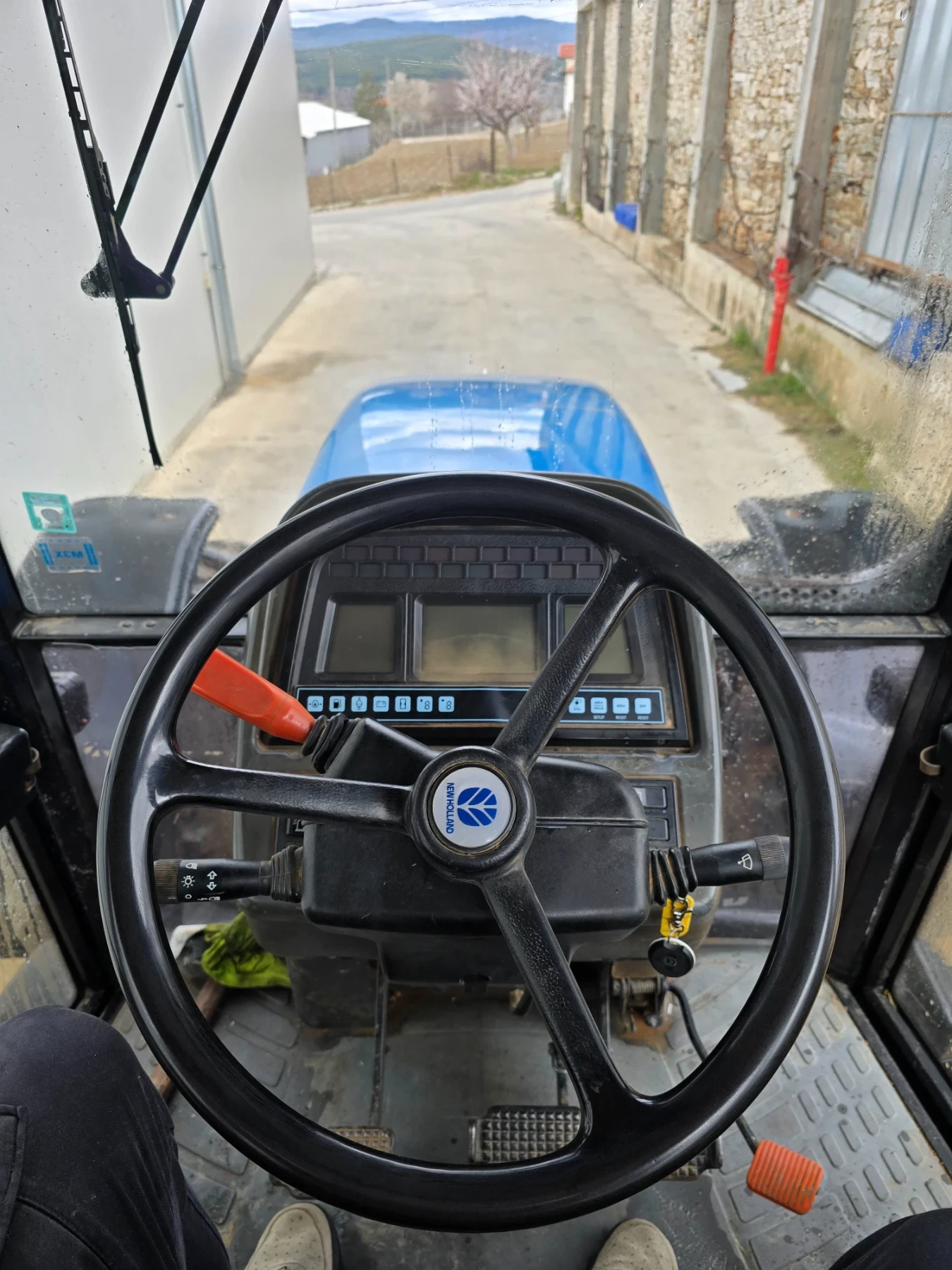 Трактор New Holland 8360, снимка 8 - Селскостопанска техника - 54595115