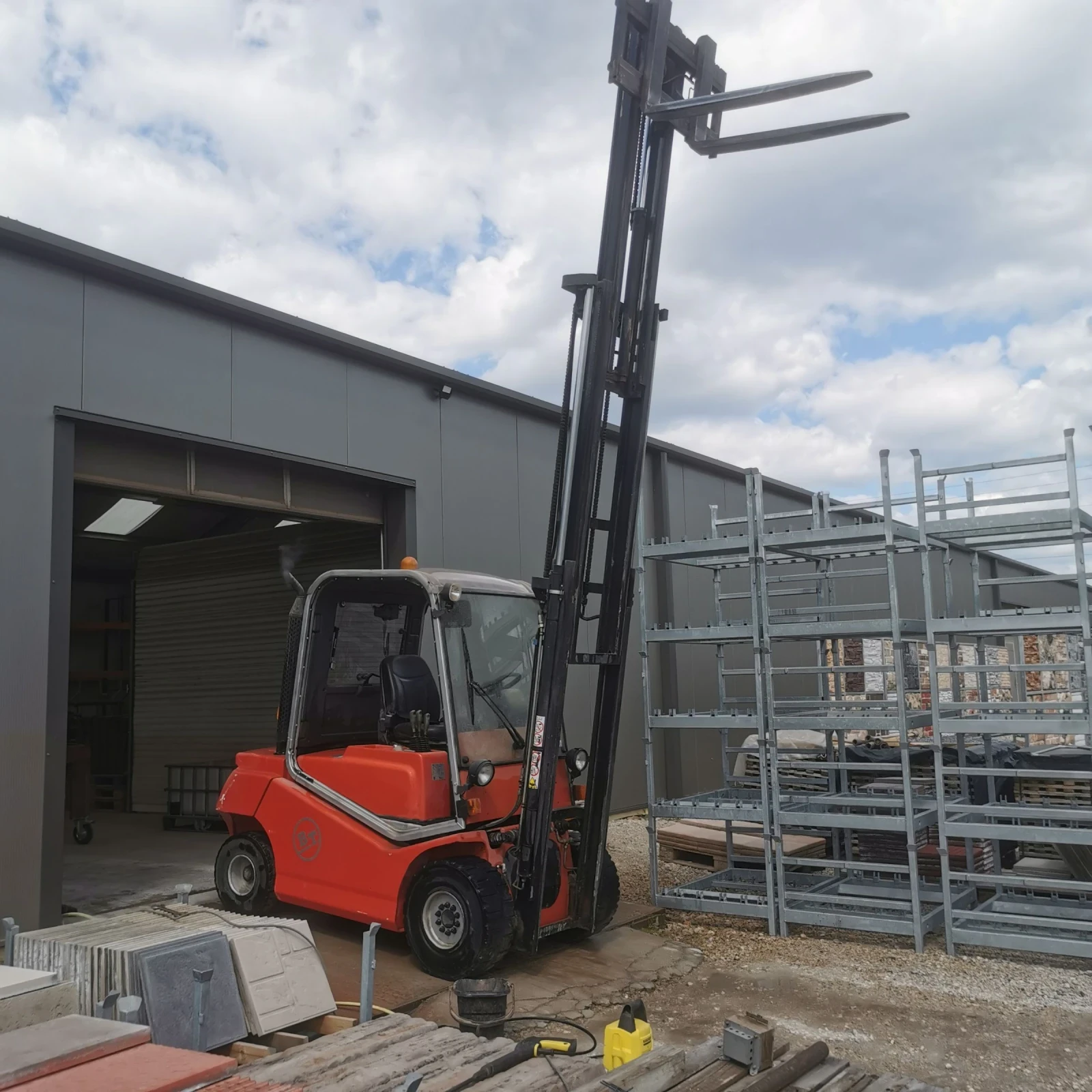 ������� BT ��� | Mobile.bg � ����������� 12