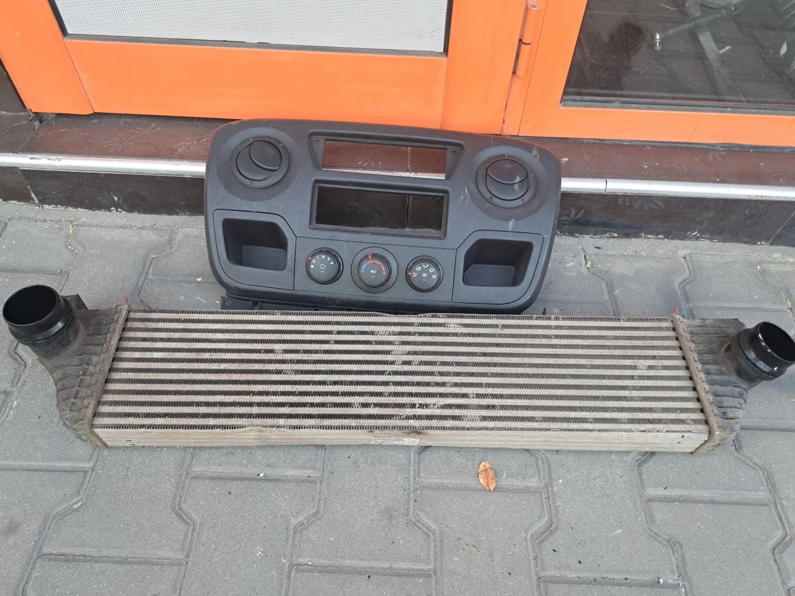     2014 | Mobile.bg   11