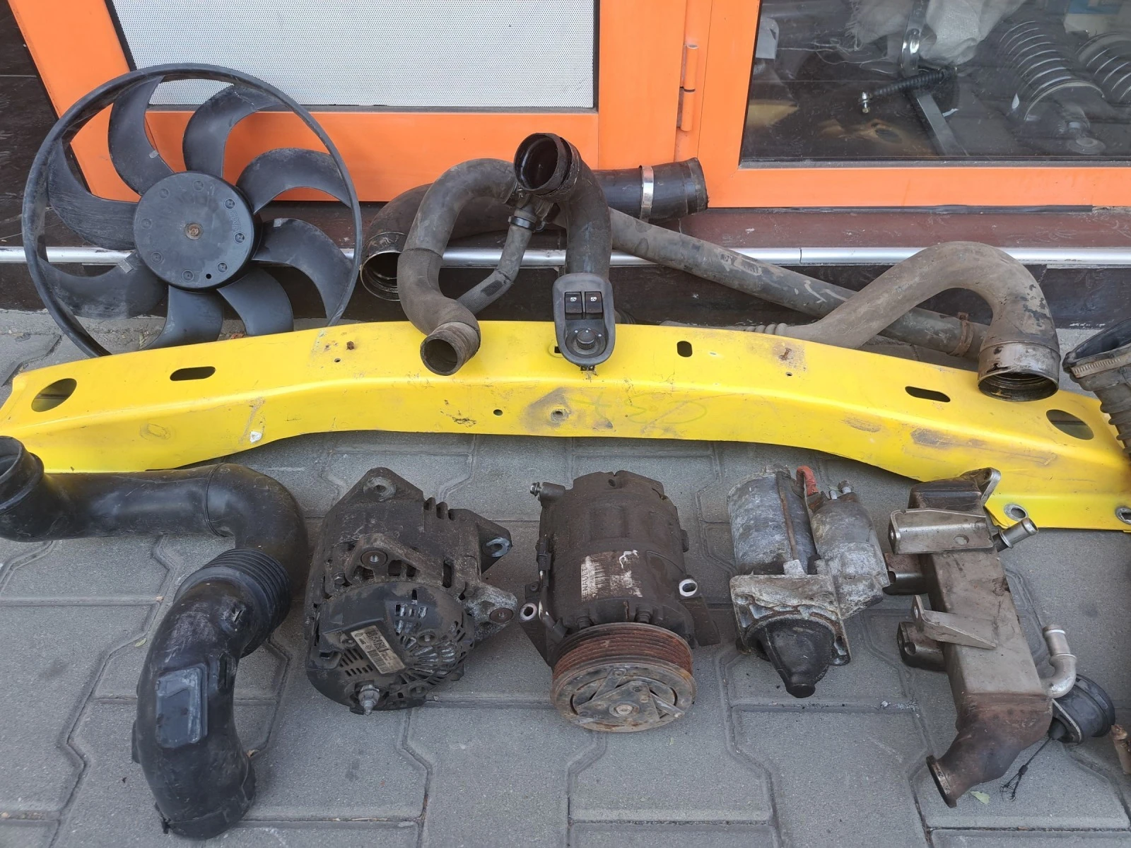     2014 | Mobile.bg   7