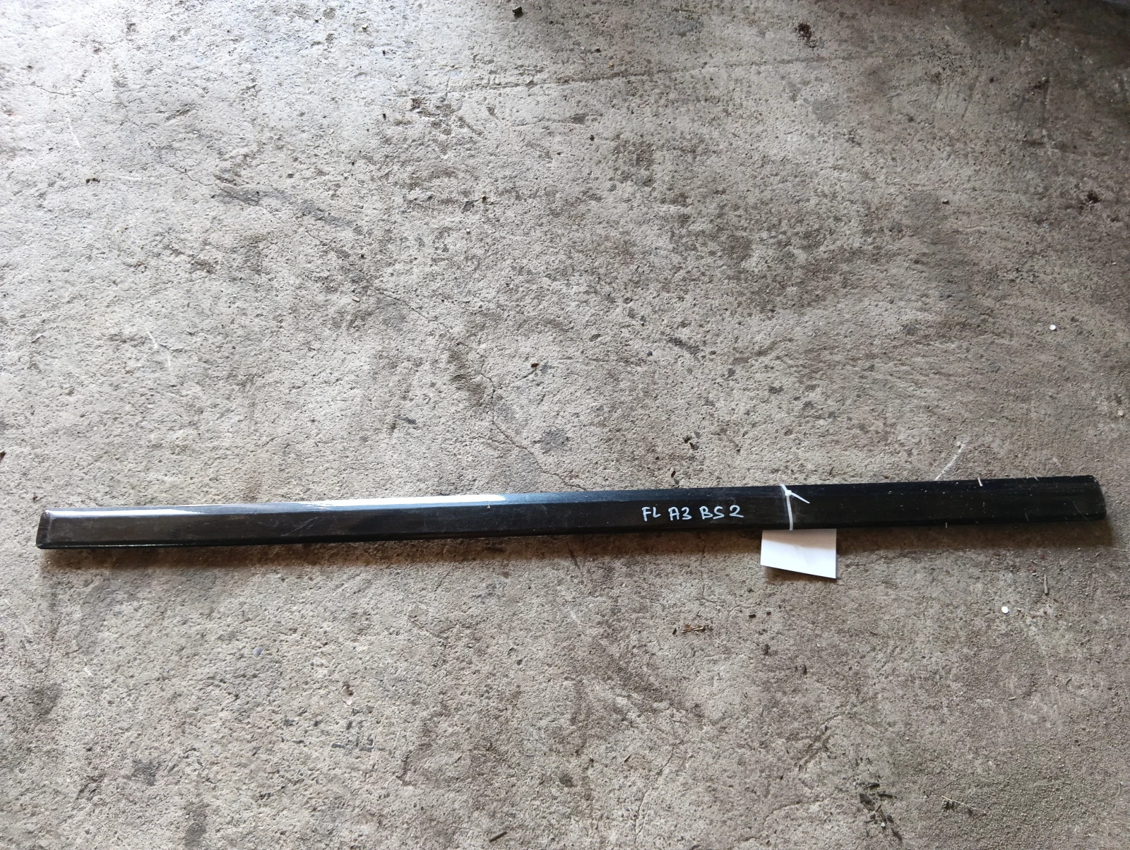 лайсна за (предна лява врата) 8P4853953A  4врати  Audi A3 Sportback