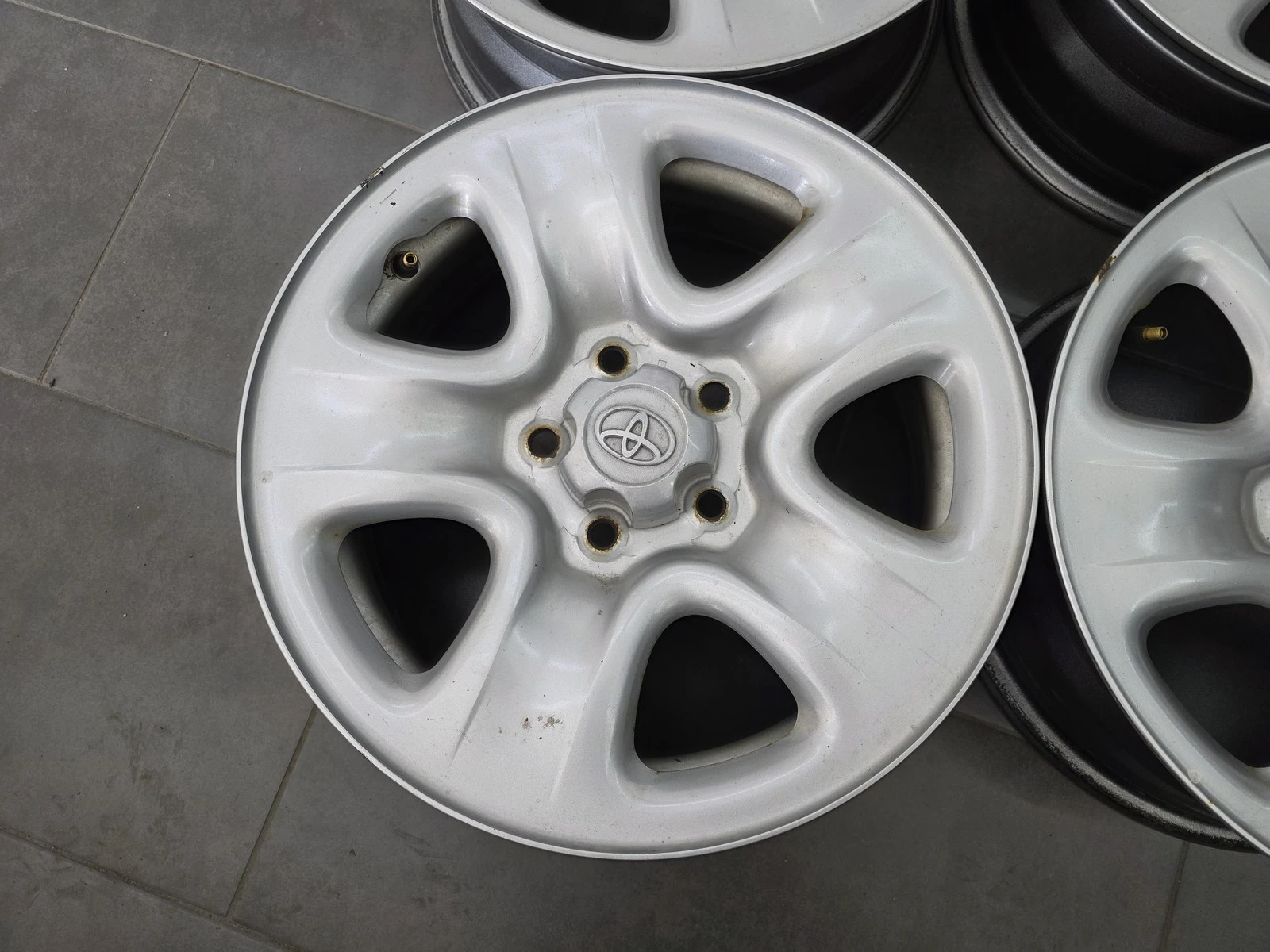 Джанти за Toyota, снимка 2 - Гуми и джанти - 56724469