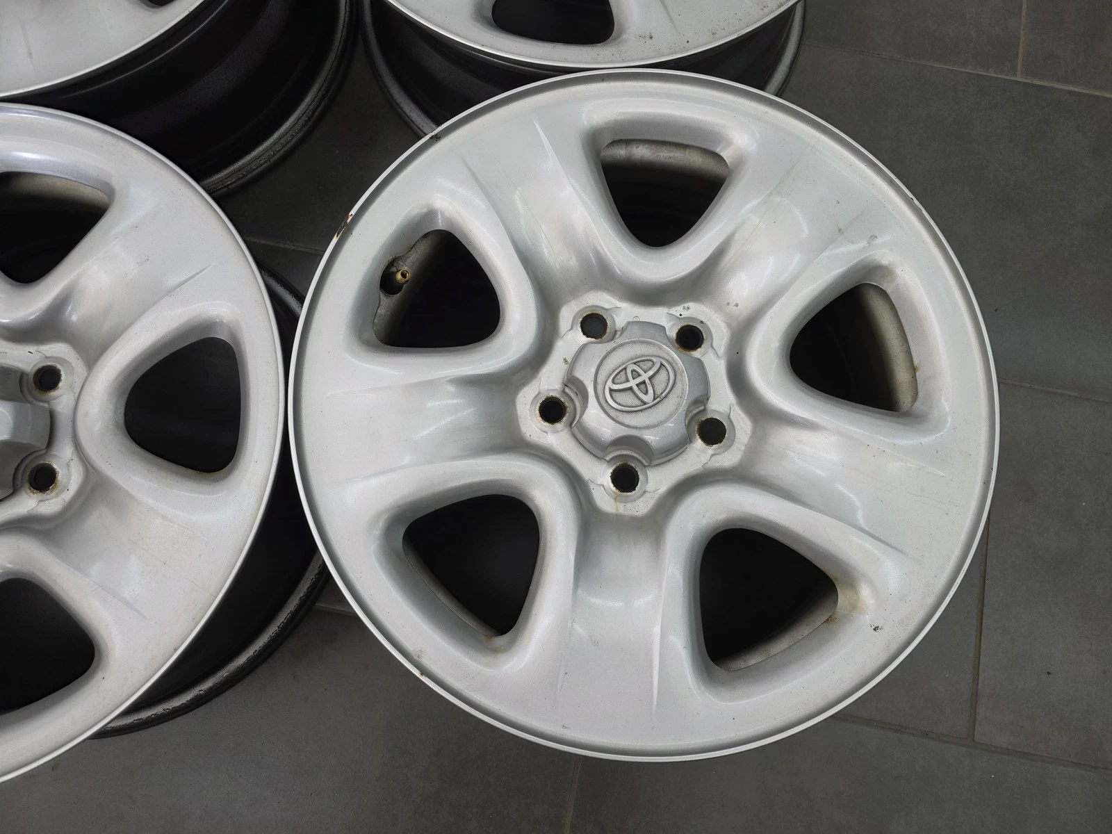 Джанти за Toyota, снимка 3 - Гуми и джанти - 56724469