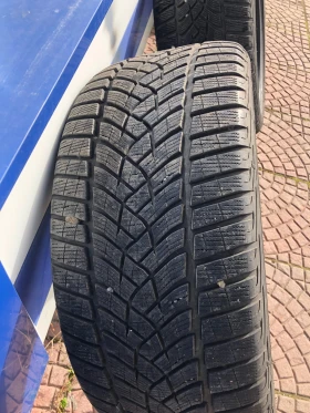      265/45R21