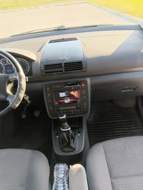 Seat Alhambra 1.8Т, снимка 6