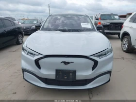 Ford Mustang Mach-E Premium, снимка 13