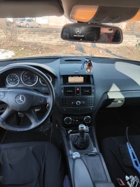 Mercedes-Benz C 220 Лек, снимка 3