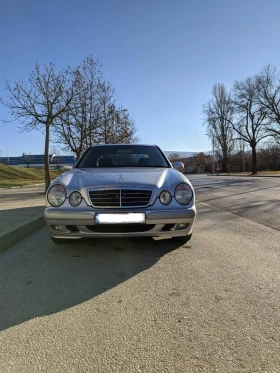 Mercedes-Benz E 200 Classic, снимка 1