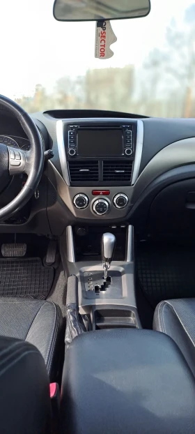 Обява за продажба на Subaru Forester 2.0i, 150к.с. ~15 800 лв. - изображение 7