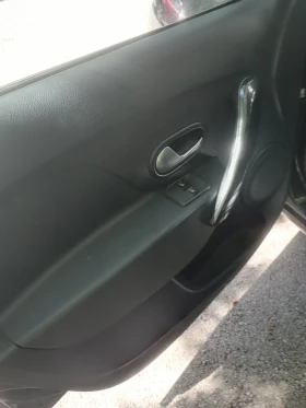 Обява за продажба на Dacia Logan 1000-GAZ ~14 500 лв. - изображение 11 | Auto.bg Обява за продажба на Dacia Logan 1000-GAZ ~14 500 лв. - изображение 11