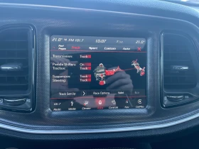 Dodge Challenger SRT 392Hemi 6.4, снимка 17 - Автомобили и джипове - 53579166