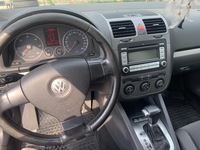 VW Golf 2.0 TDI SPORTLINE, 140кс, снимка 5 - Автомобили и джипове - 46719562