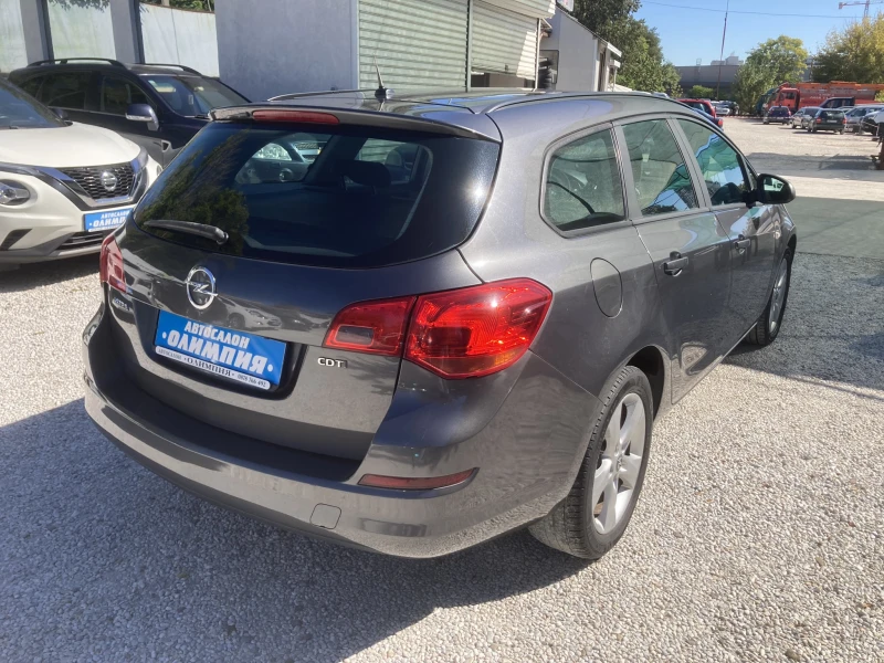 Opel Astra 1.7 CDTI, снимка 6 - Автомобили и джипове - 47436408