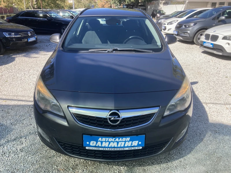 Opel Astra 1.7 CDTI, снимка 1 - Автомобили и джипове - 47436408