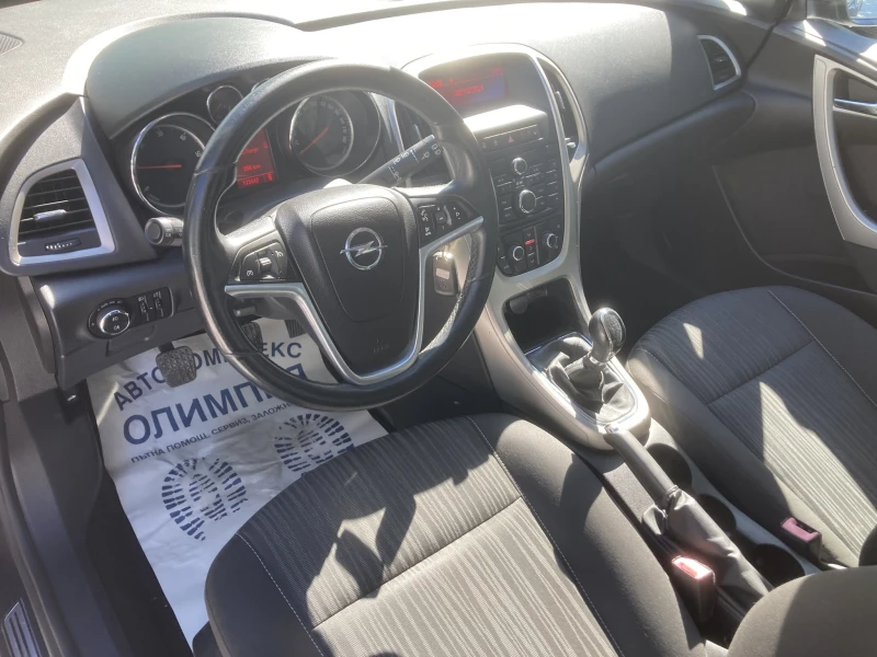 Opel Astra 1.7 CDTI, снимка 9 - Автомобили и джипове - 47436408