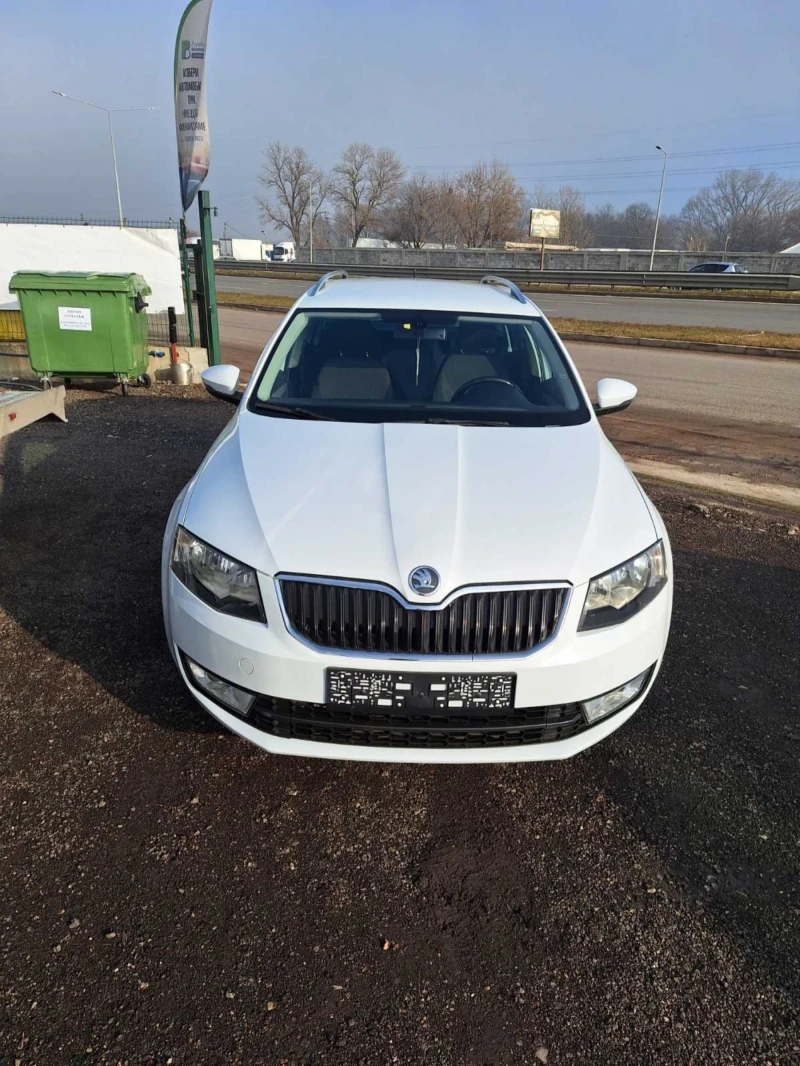 Skoda Octavia 1.6TDI 105PS. NAVI ITALIA, снимка 2 - Автомобили и джипове - 48545490