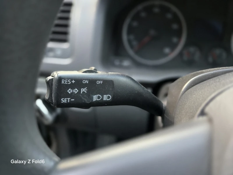 VW Golf, снимка 5 - Автомобили и джипове - 51886989