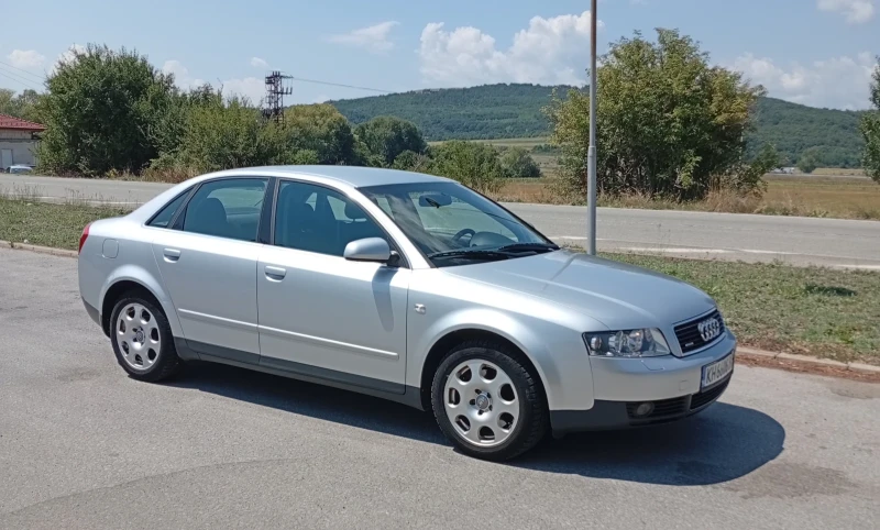 Audi A4 1.8T quattro , снимка 6 - Автомобили и джипове - 51474531