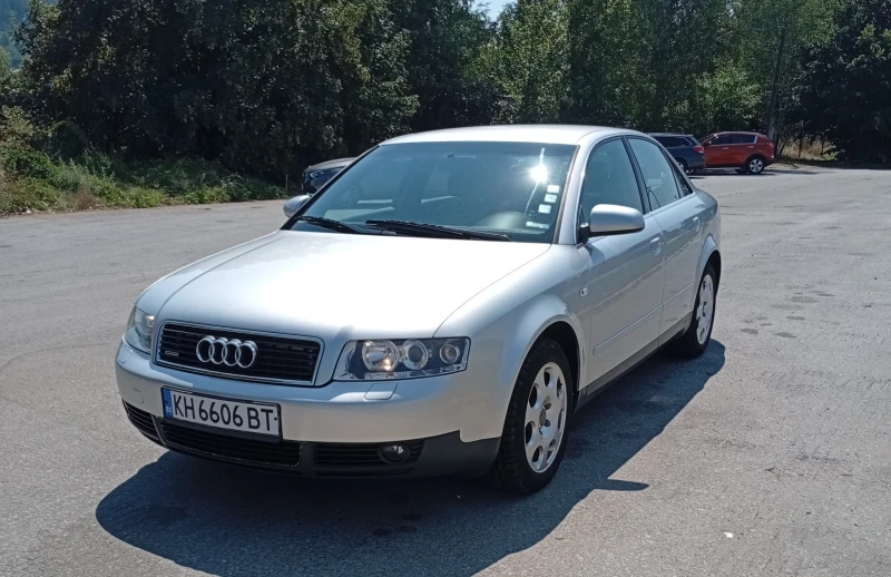 Audi A4 1.8T quattro , снимка 8 - Автомобили и джипове - 51474531