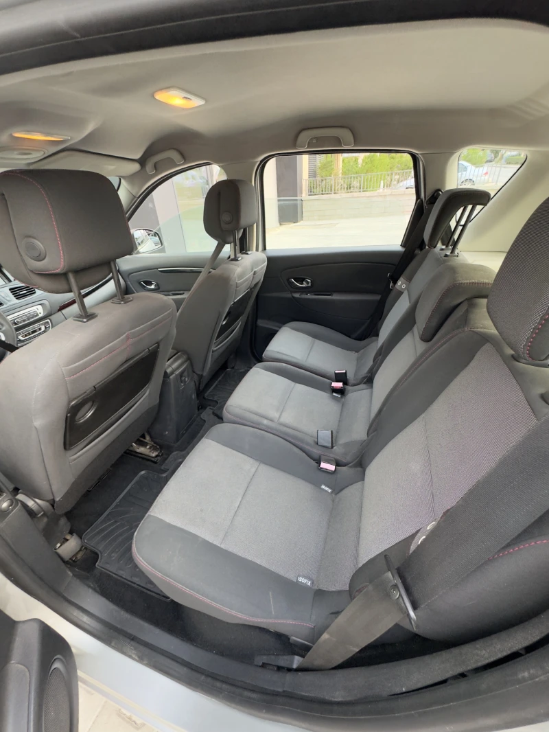 Renault Scenic, снимка 6 - Автомобили и джипове - 51608191
