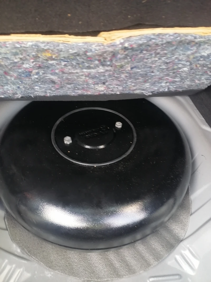 Dacia Logan 1000-GAZ, снимка 4 - Автомобили и джипове - 52219436