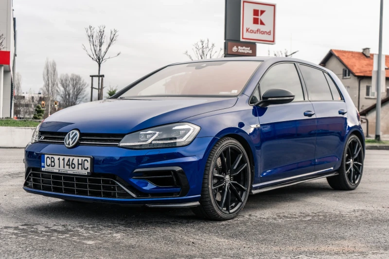 VW Golf R MK7.5 AKRAPOVIC От България Договаряне!, снимка 2 - Автомобили и джипове - 52924633