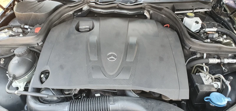 Mercedes-Benz C 220 AVANTGARDE, снимка 11 - Автомобили и джипове - 53433145