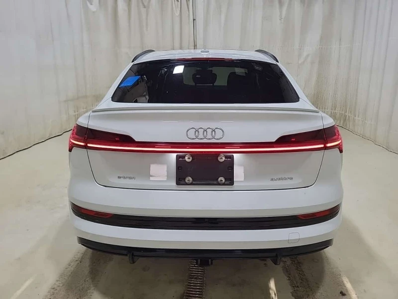 Audi E-Tron PROGRESSIV / 360 / ПОДГРЕВ / OT ПРЕДСТАВИТЕЛСТВО, снимка 4 - Автомобили и джипове - 53507964