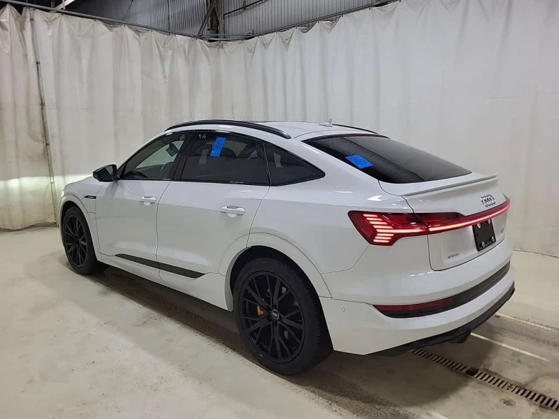 Audi E-Tron PROGRESSIV / 360 / ПОДГРЕВ / OT ПРЕДСТАВИТЕЛСТВО, снимка 5 - Автомобили и джипове - 53507964