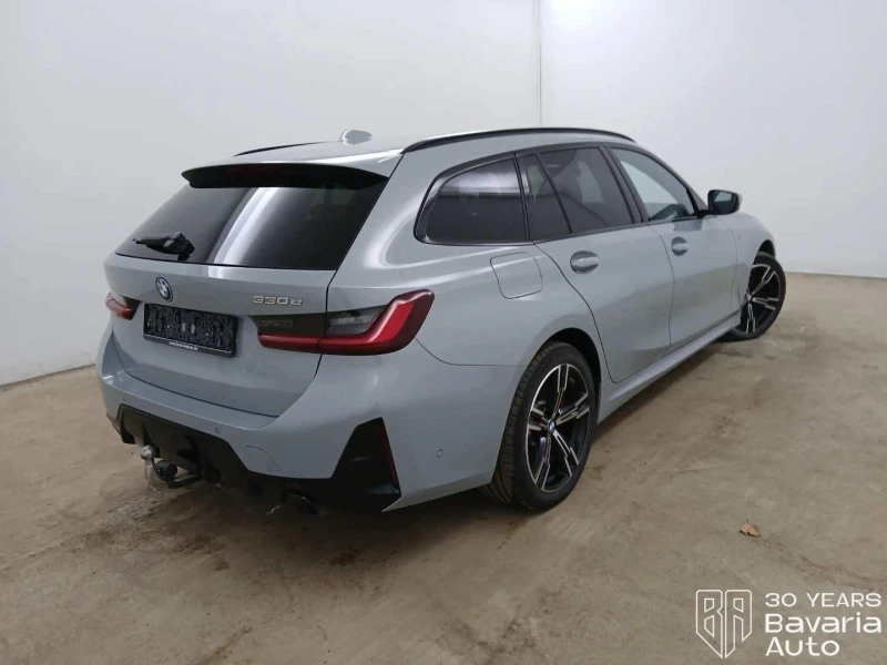 BMW 330 e Touring Sportautomatic, снимка 3 - Автомобили и джипове - 53563896