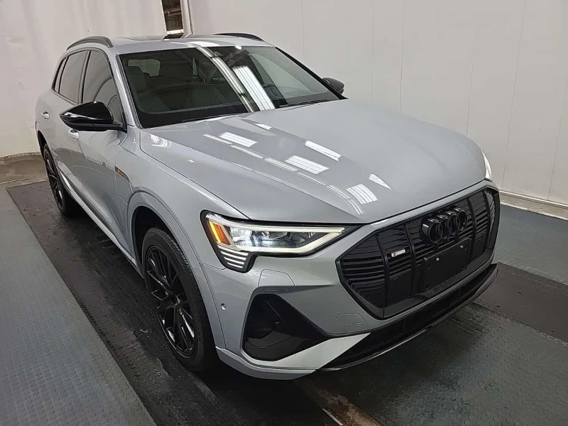 Audi E-Tron TECHNIK  CARFAX, снимка 2 - Автомобили и джипове - 53600207