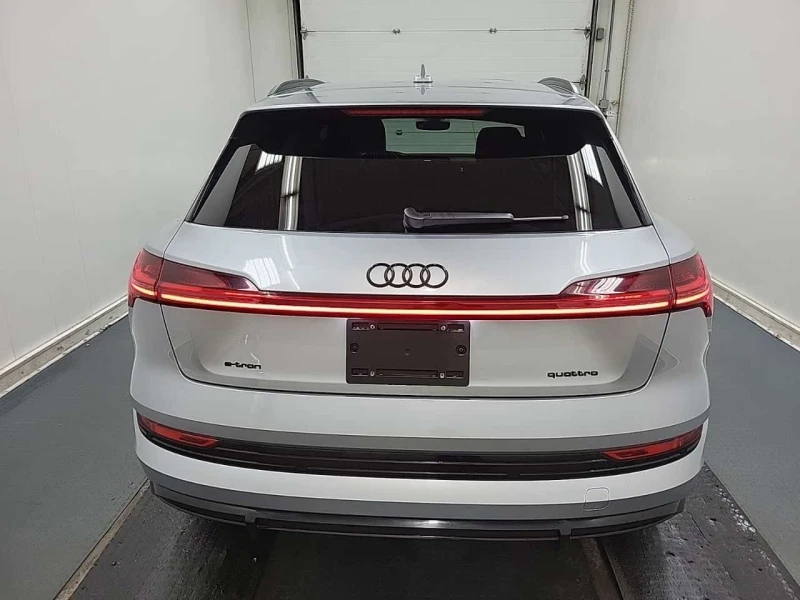 Audi E-Tron TECHNIK  CARFAX, снимка 6 - Автомобили и джипове - 53600207