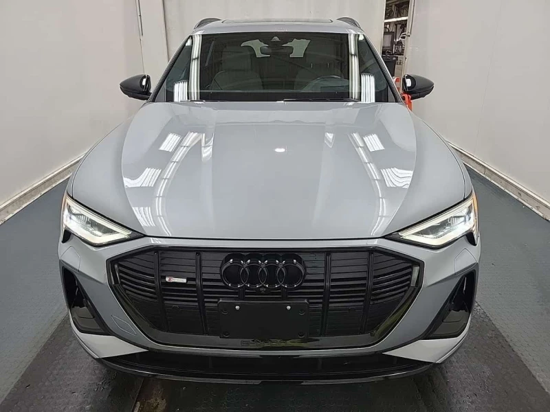 Audi E-Tron TECHNIK  CARFAX, снимка 7 - Автомобили и джипове - 53600207