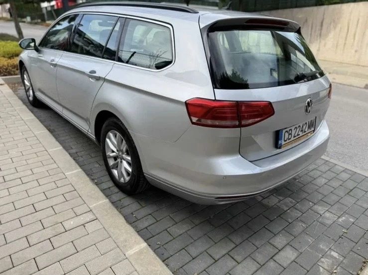 VW Passat, снимка 11 - Автомобили и джипове - 52524690
