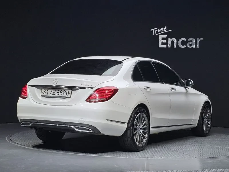 Mercedes-Benz C 220, снимка 2 - Автомобили и джипове - 54282449