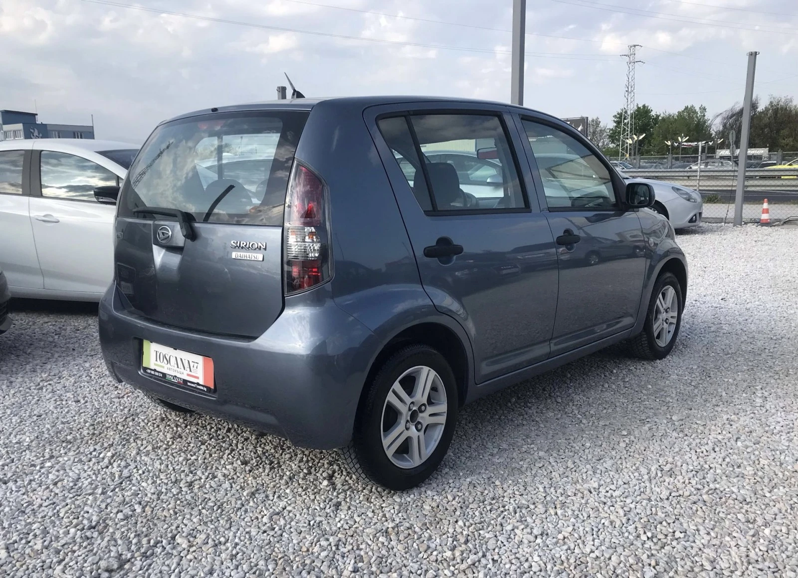 Daihatsu Sirion 1.0i- Euro 4 Лизинг  - изображение 4