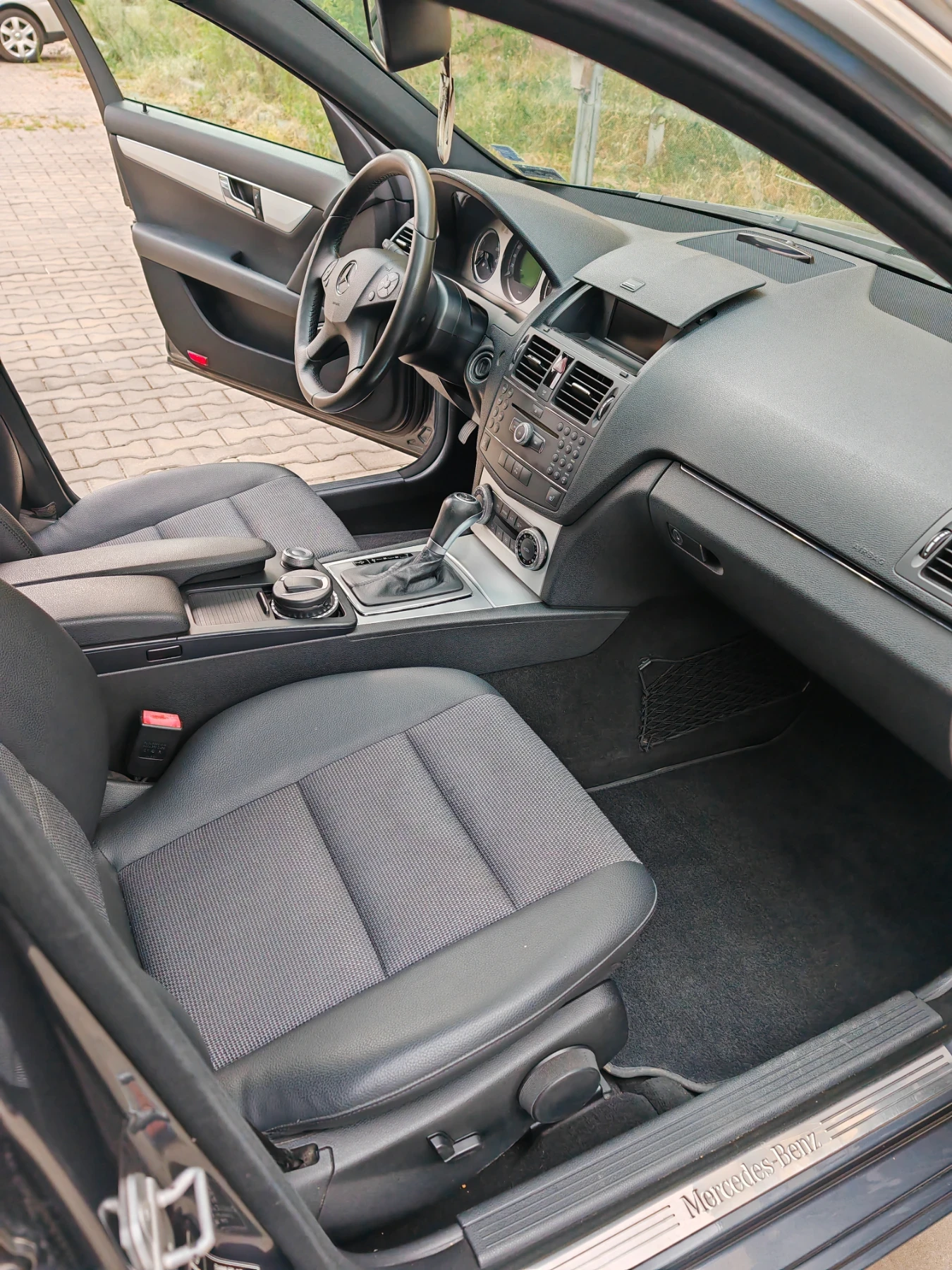 Mercedes-Benz C 220  - изображение 8