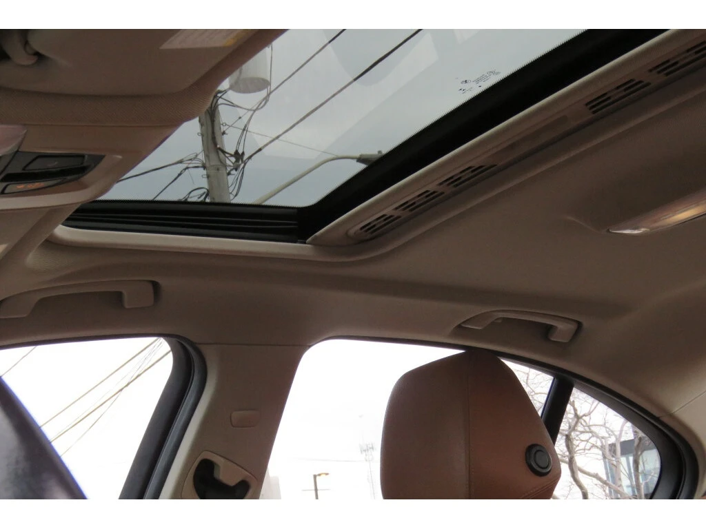 BMW 328 * 328i (2.0L 4cyl Turbo ) 6 SPEED * CARFAX * ����  | Mobile.bg � ����������� 17