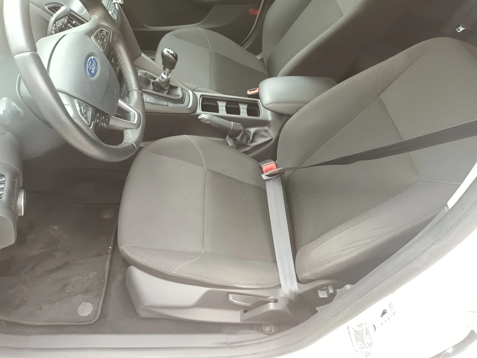 Ford Focus 1.5TDCI - изображение 6