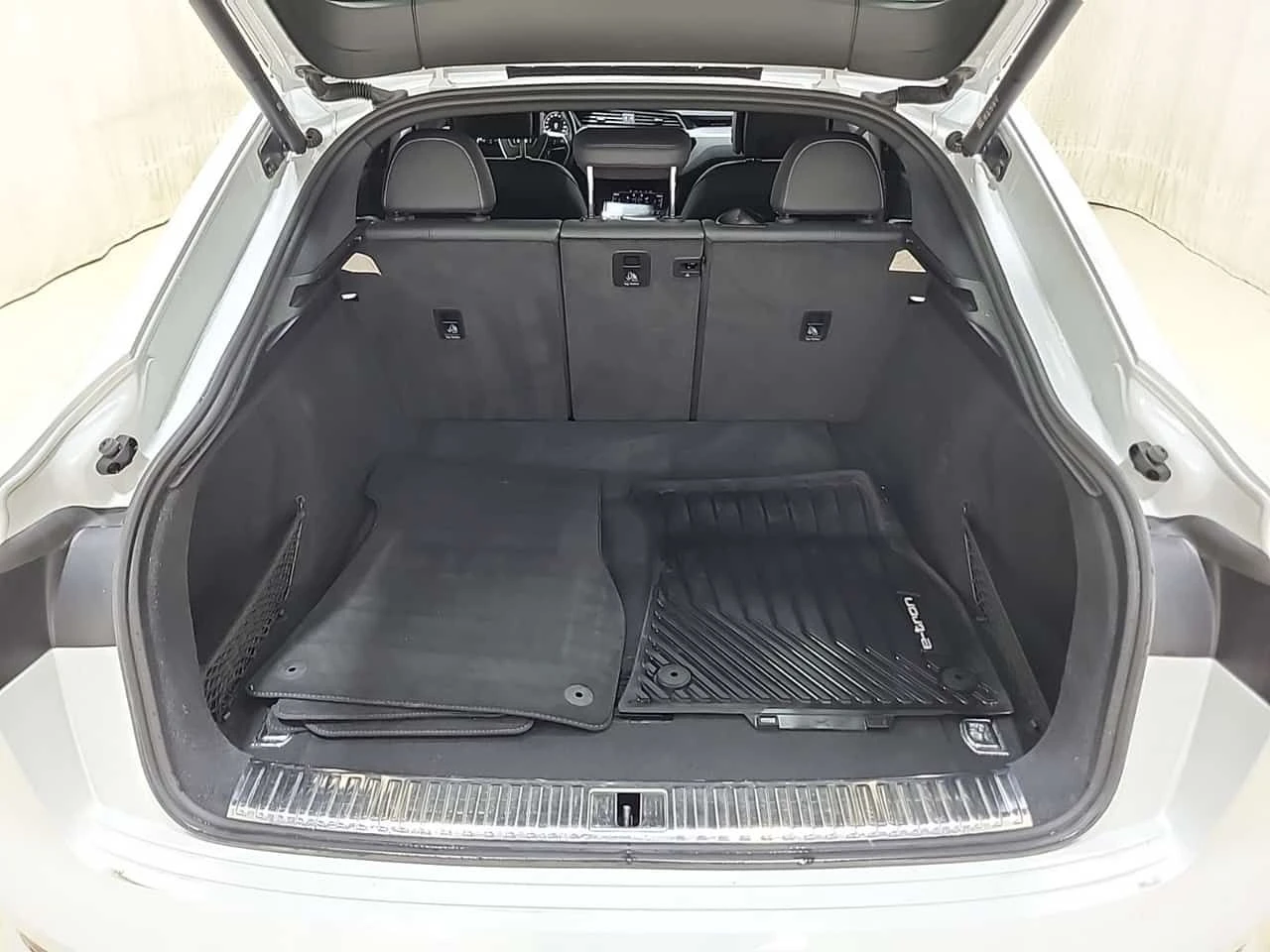 Audi E-Tron PROGRESSIV / 360 / ������� / OT ���������������� | Mobile.bg � ����������� 14