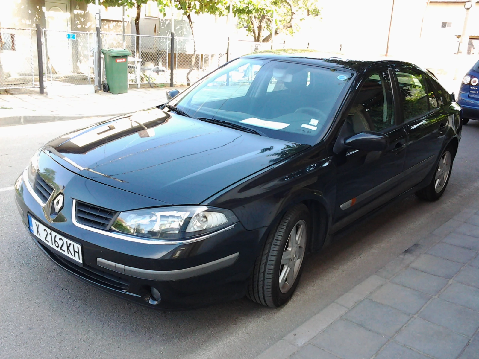 Renault Laguna 2, снимка 2 - Автомобили и джипове - 54086174
