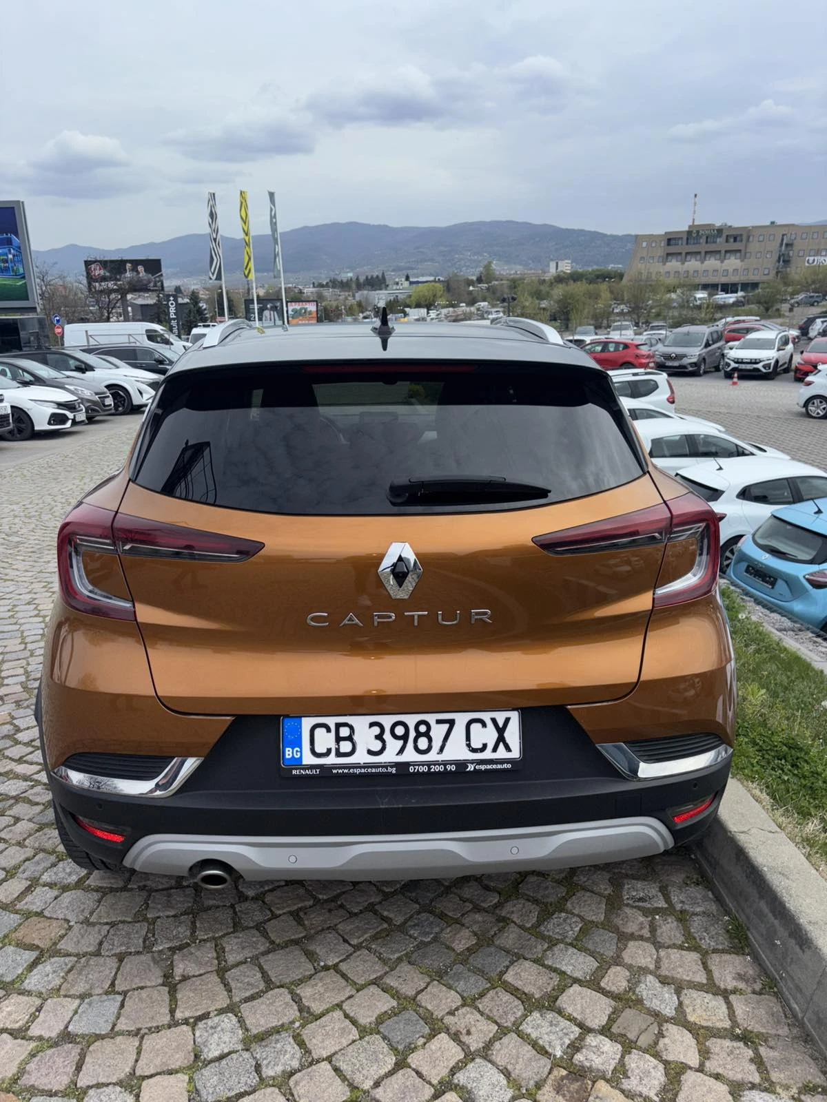 Renault Captur, снимка 5 - Автомобили и джипове - 54218802