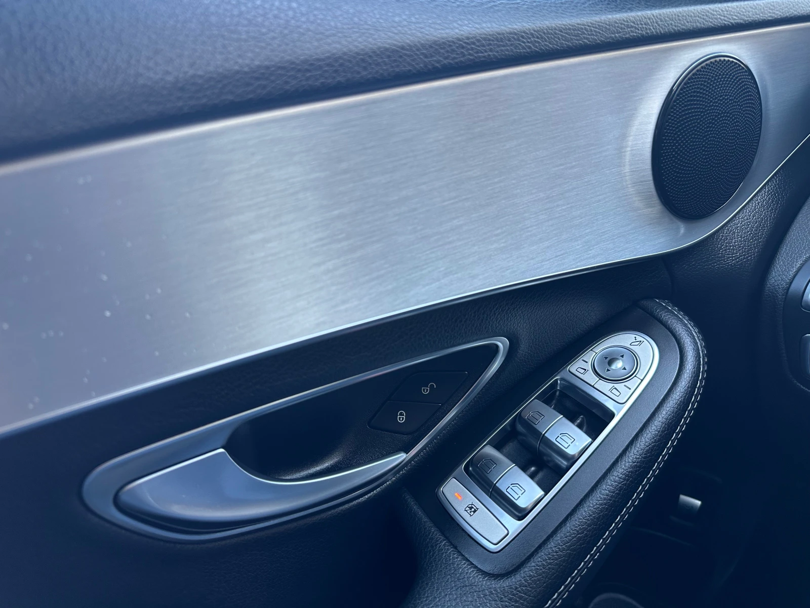 Mercedes-Benz C 220 C220 4-MATIK -AIRMATIC , снимка 16 - Автомобили и джипове - 54430360