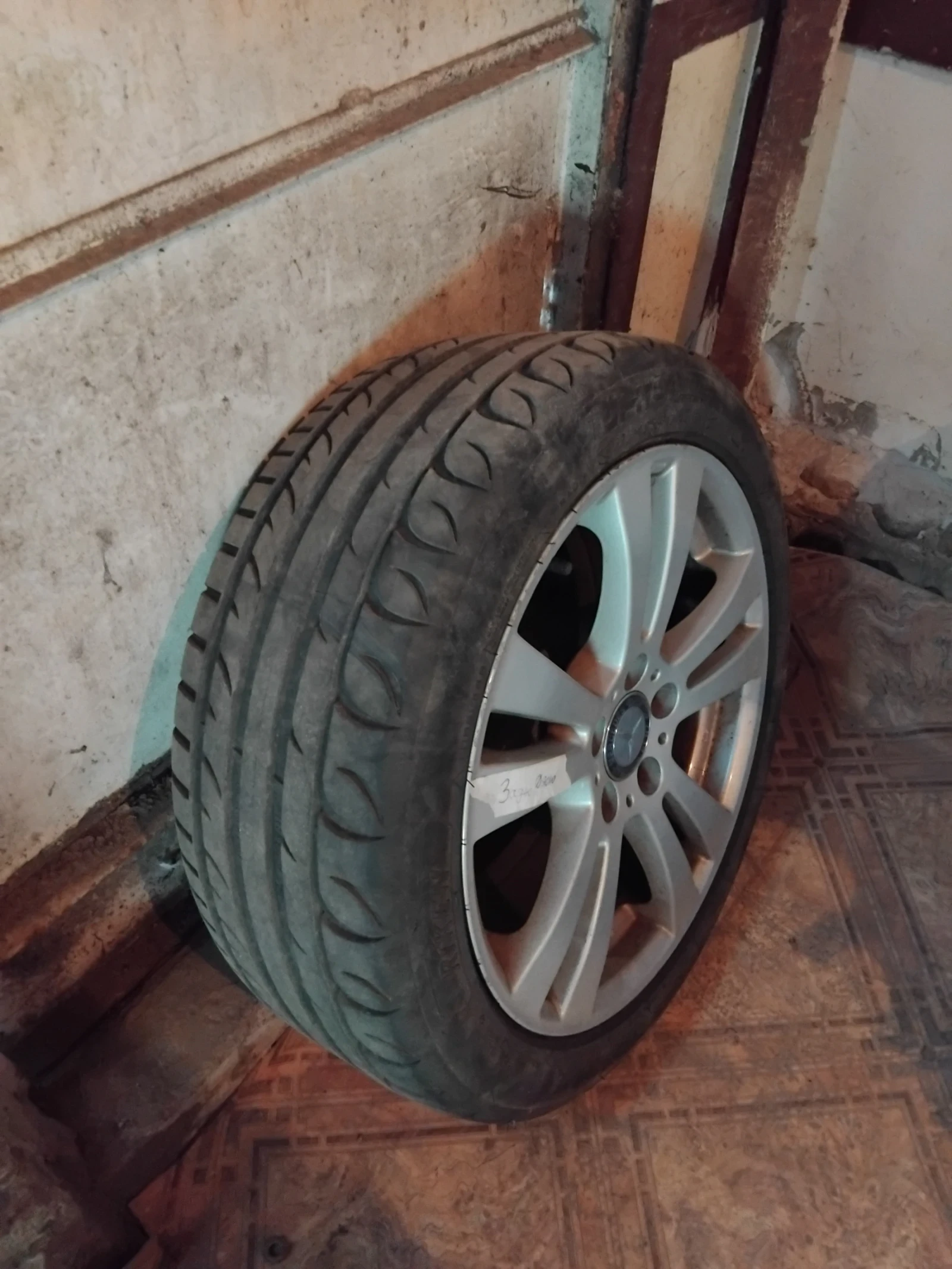 Mercedes-Benz C 220 Лек, снимка 9 - Автомобили и джипове - 55232132