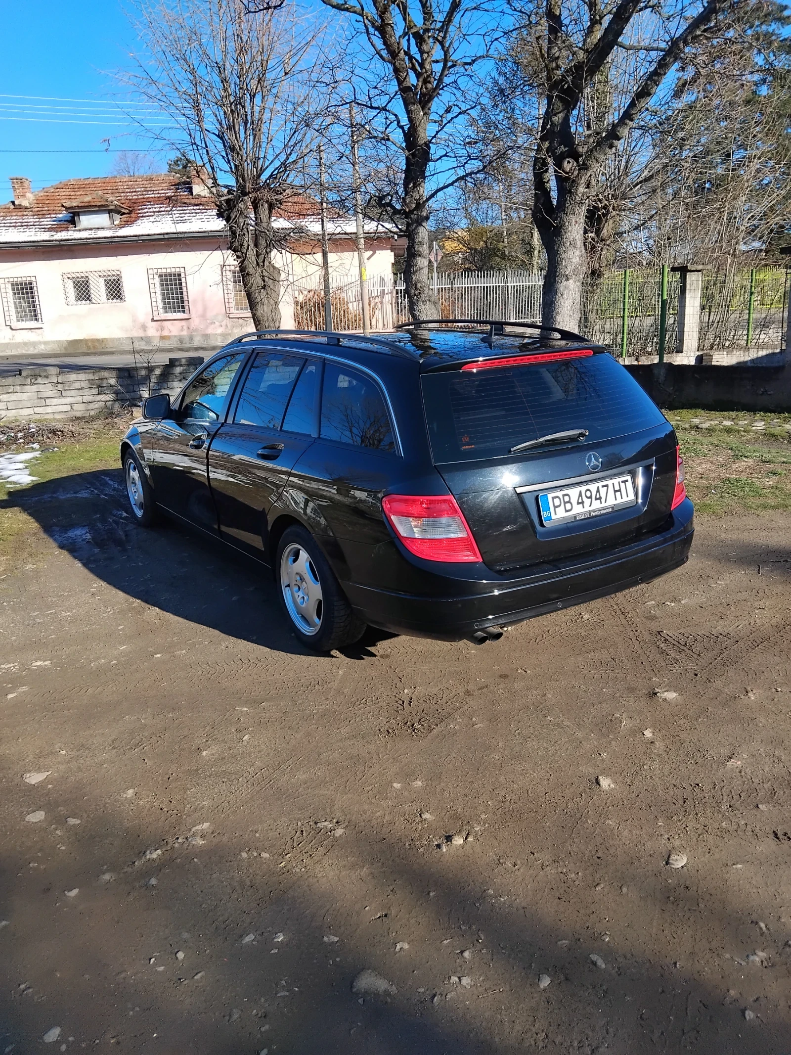 Mercedes-Benz C 220 Лек, снимка 2 - Автомобили и джипове - 55232132