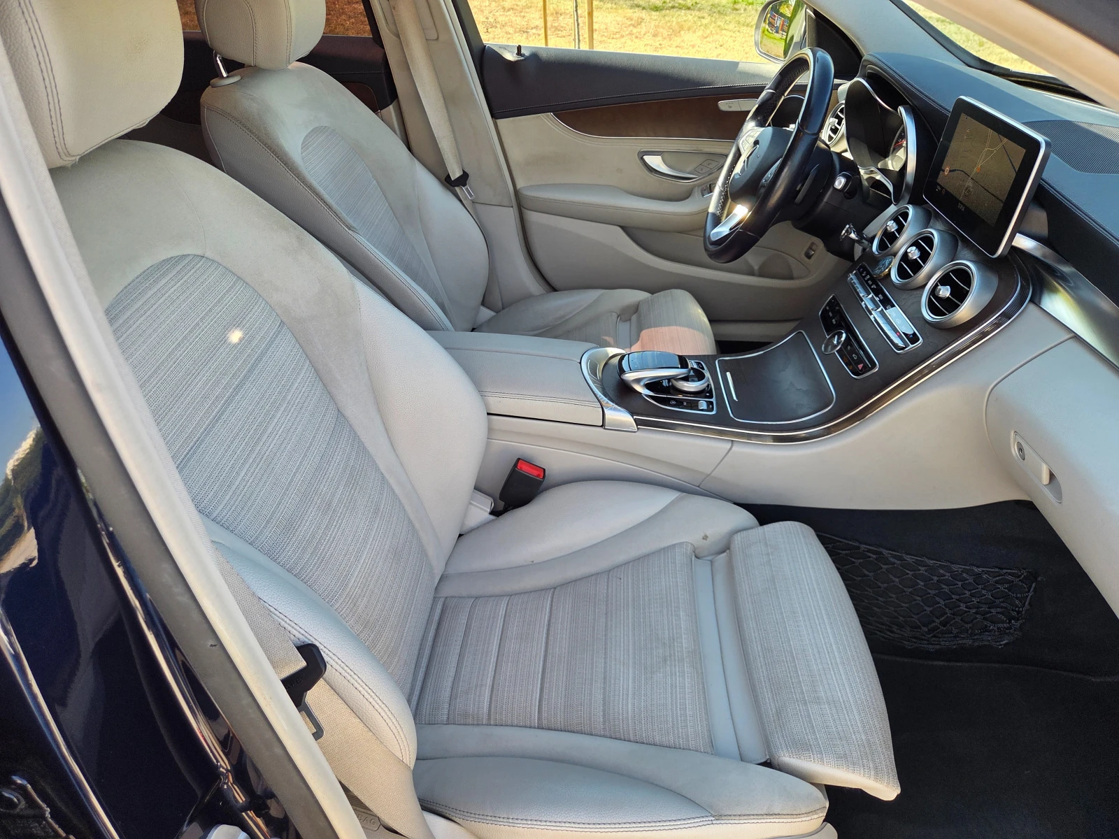 Mercedes-Benz C 250 4matik 360cam.distronic, снимка 11 - Автомобили и джипове - 55522404