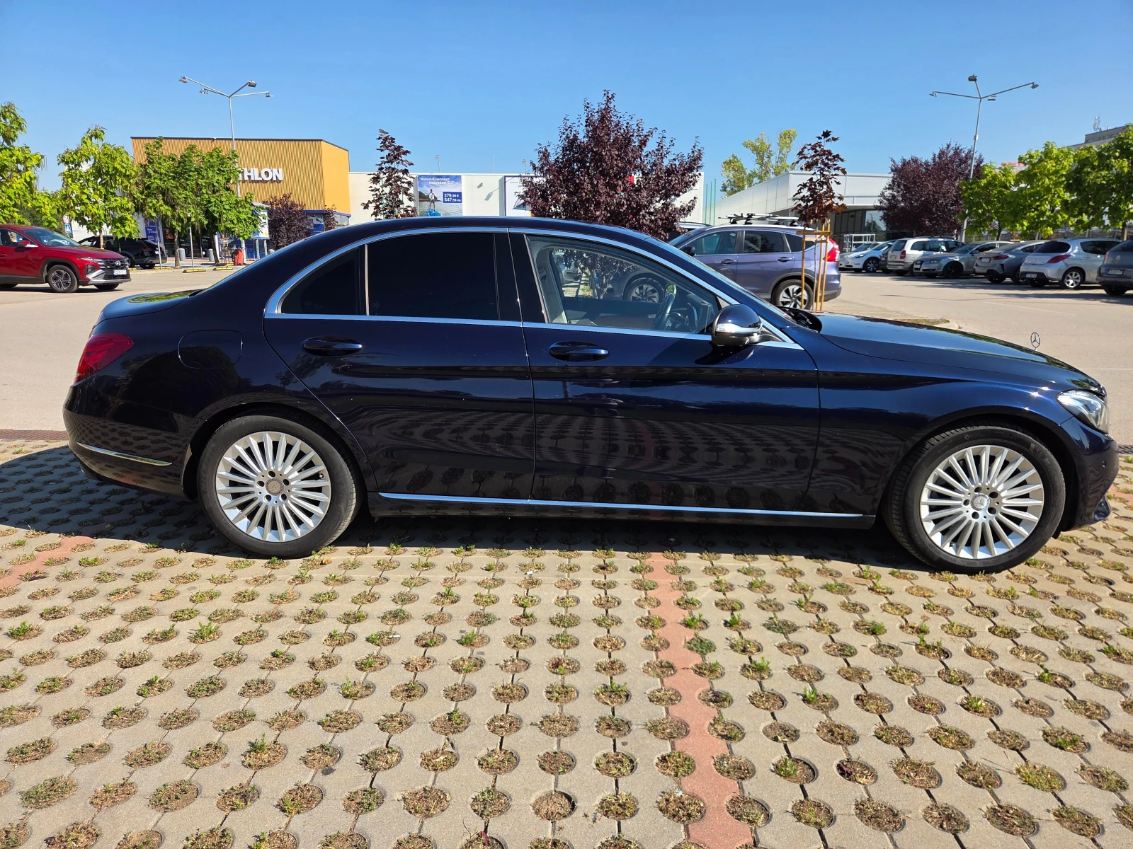 Mercedes-Benz C 250 4matik 360cam.distronic, снимка 2 - Автомобили и джипове - 55522404