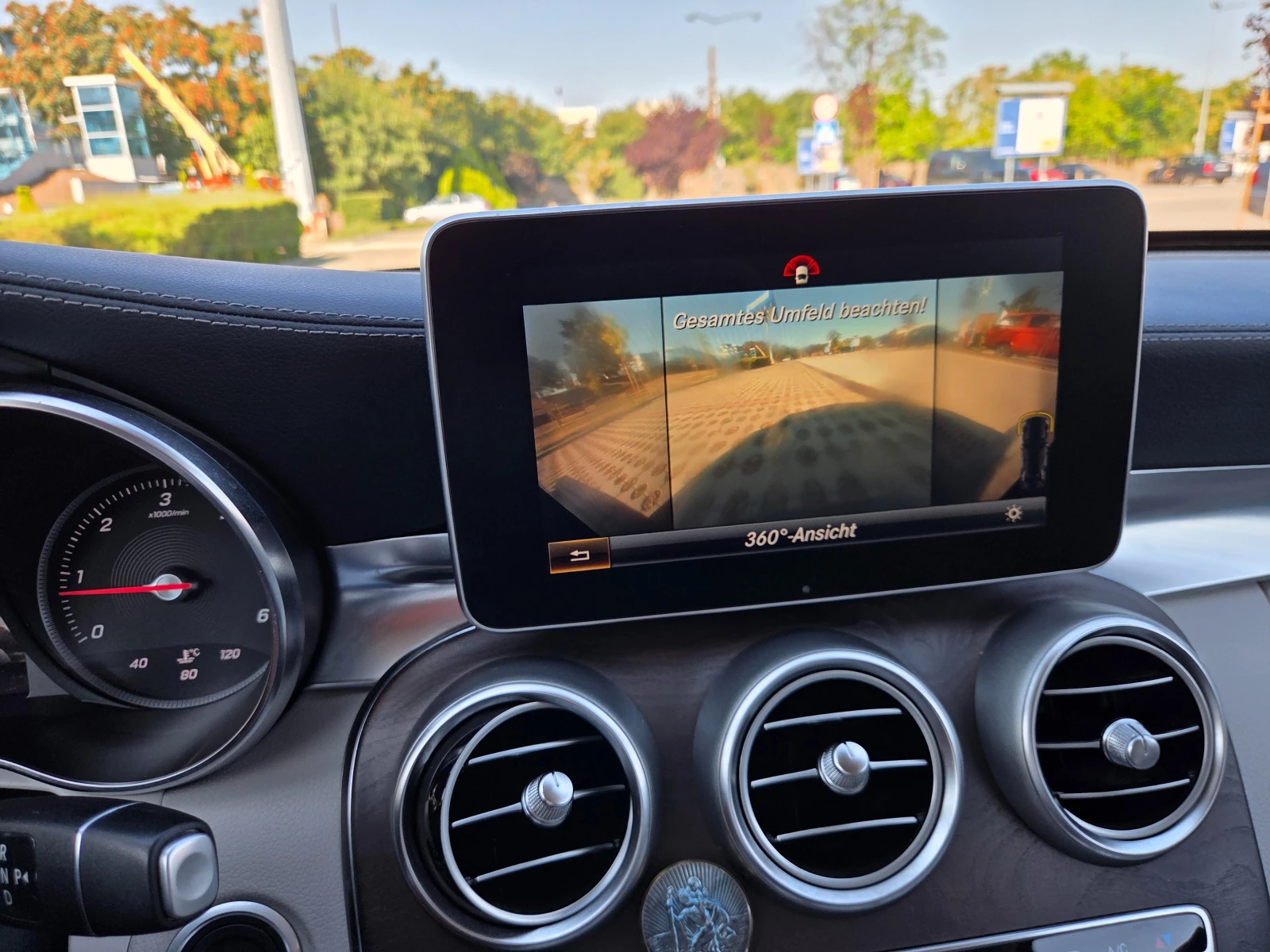 Mercedes-Benz C 250 4matik 360cam.distronic, снимка 15 - Автомобили и джипове - 55522404