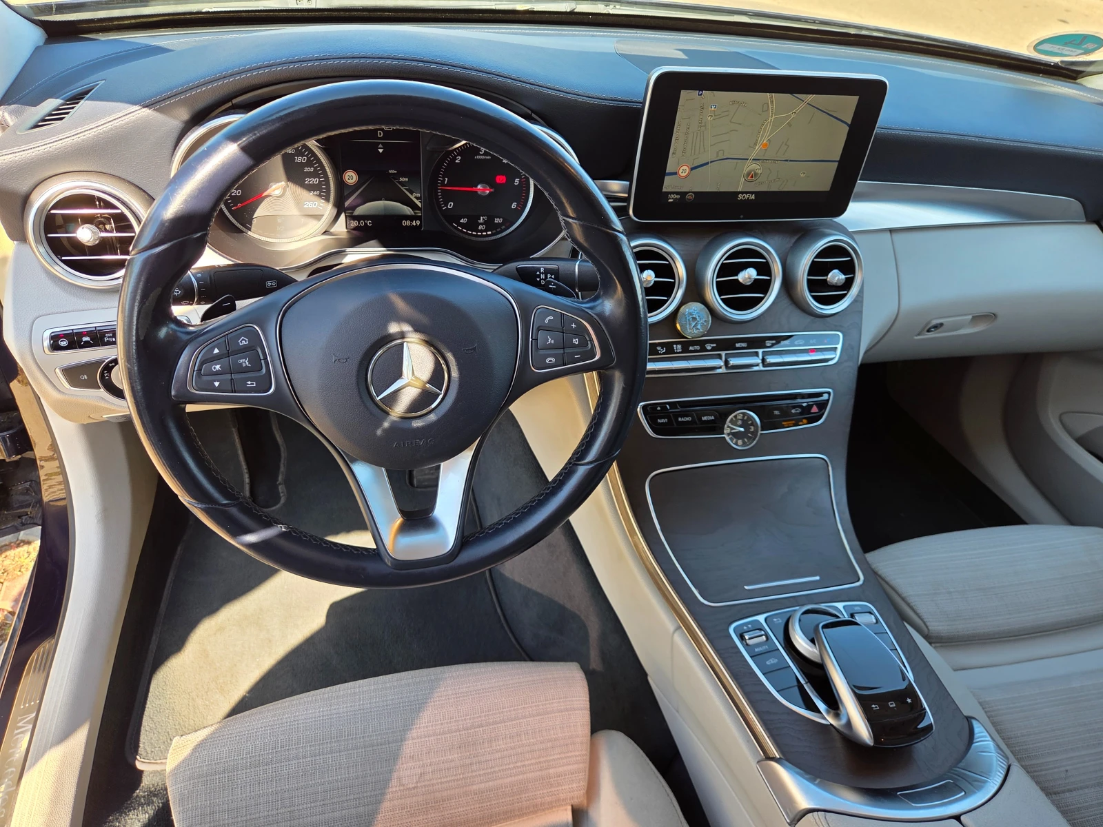 Mercedes-Benz C 250 4matik 360cam.distronic, снимка 12 - Автомобили и джипове - 55522404