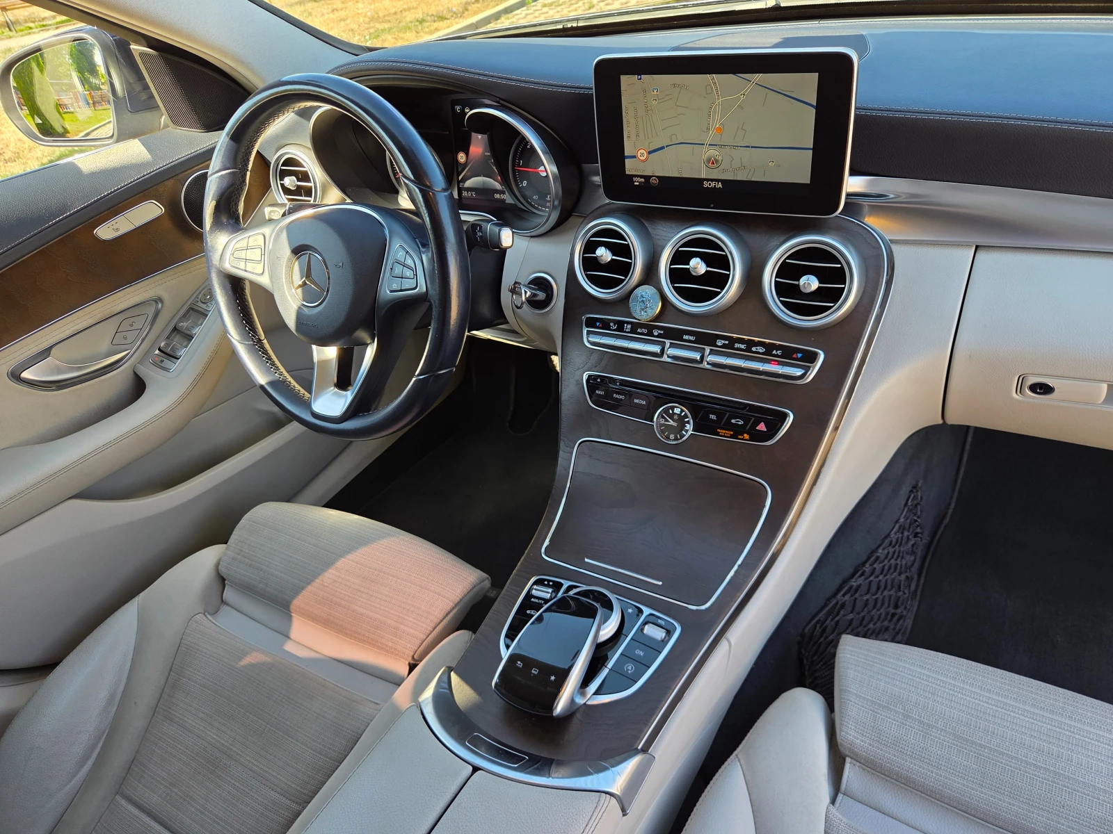 Mercedes-Benz C 250 4matik 360cam.distronic, снимка 10 - Автомобили и джипове - 55522404